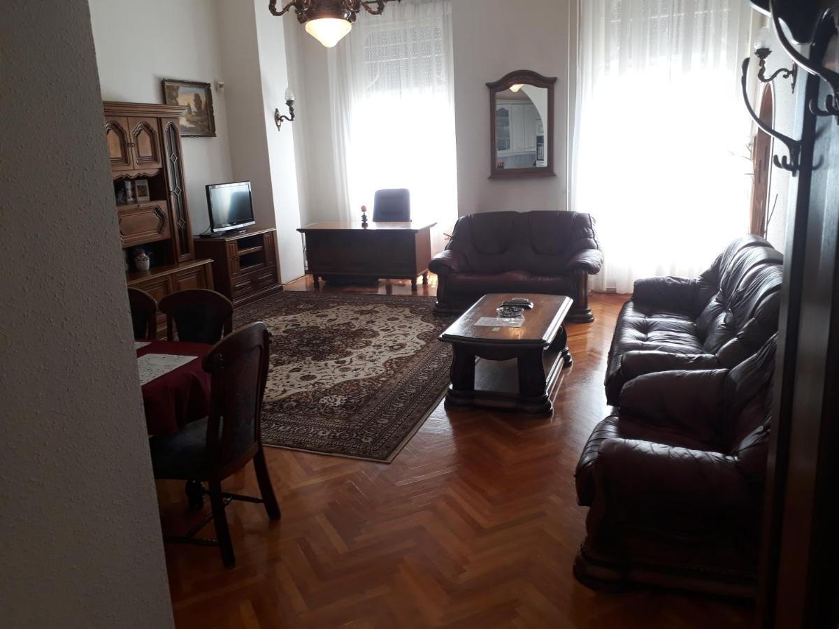 Piac Utcai Apartman 2 Debrecen Exterior foto
