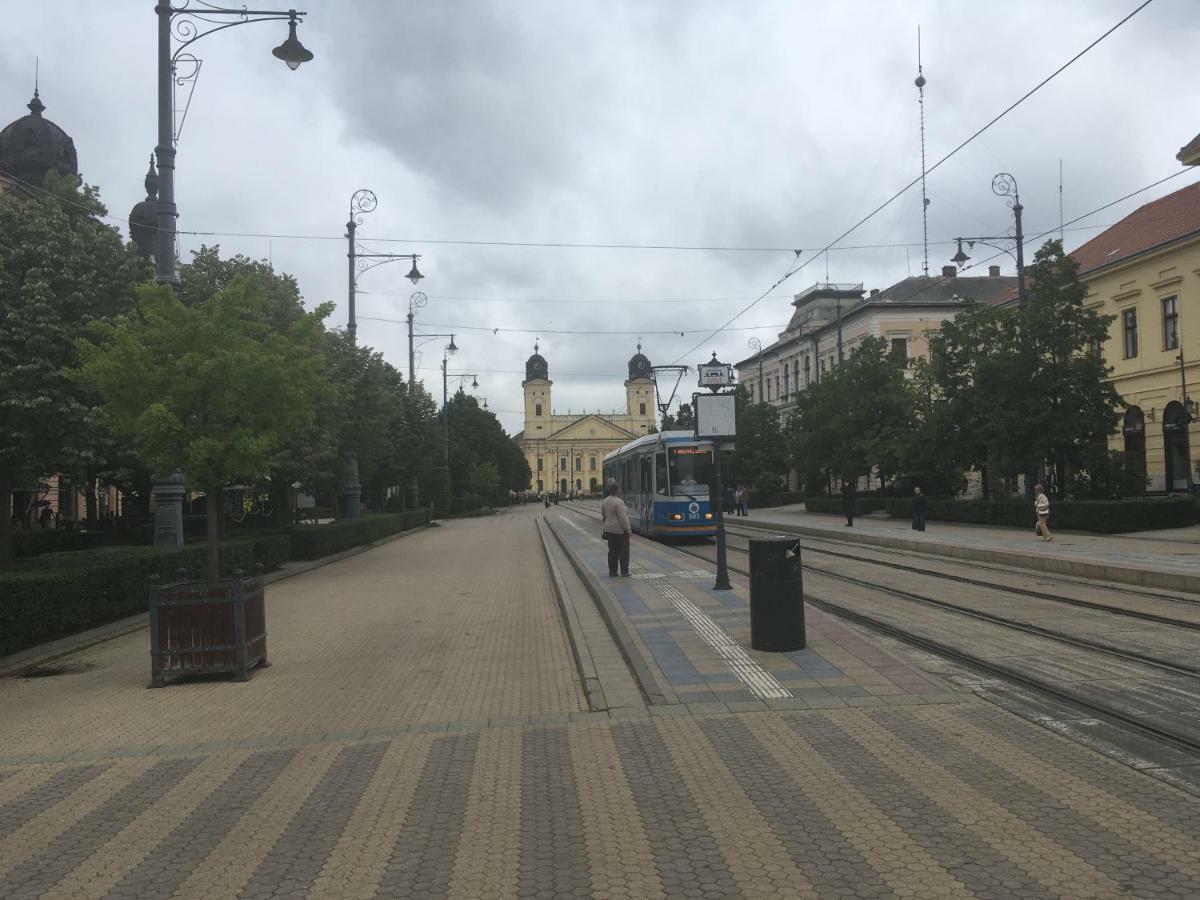 Piac Utcai Apartman 2 Debrecen Exterior foto